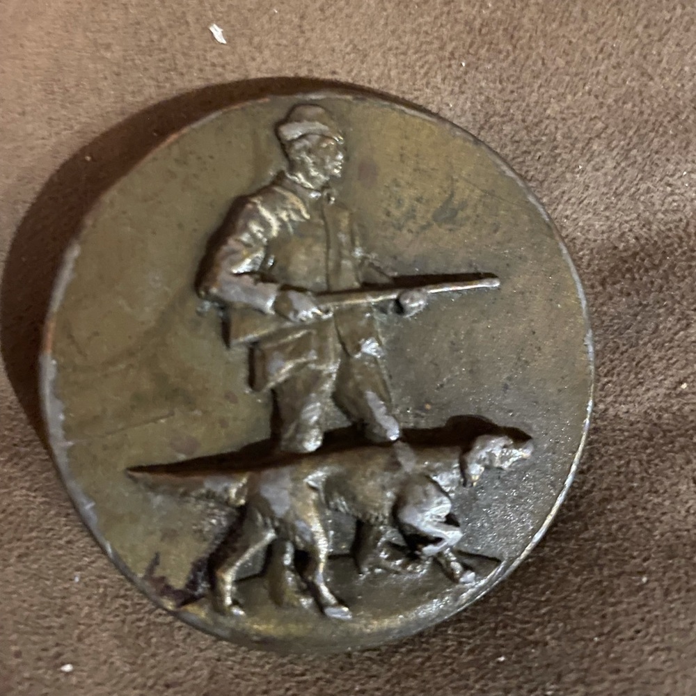 Hunter’s belt buckle copper like or copper not sure, listed to sell